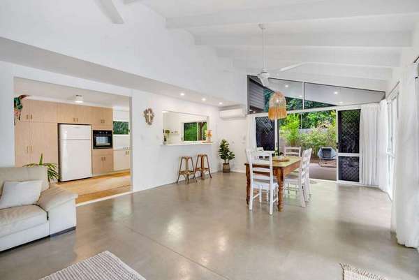 2/16 Baronia Crescent, Holloways Beach - Thumbnail 5