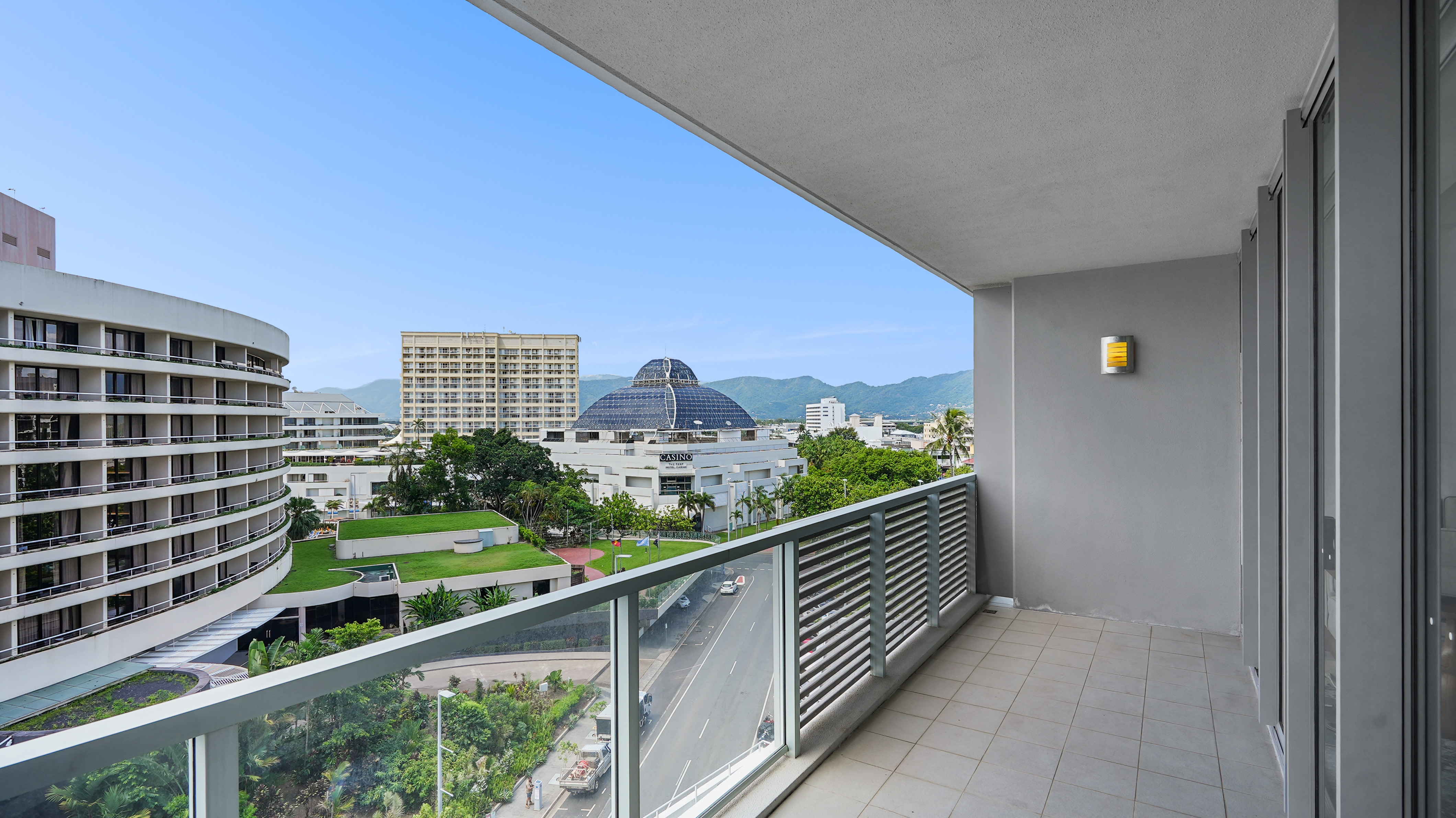 704/1 Marlin Pde, Cairns City - Thumbnail 3
