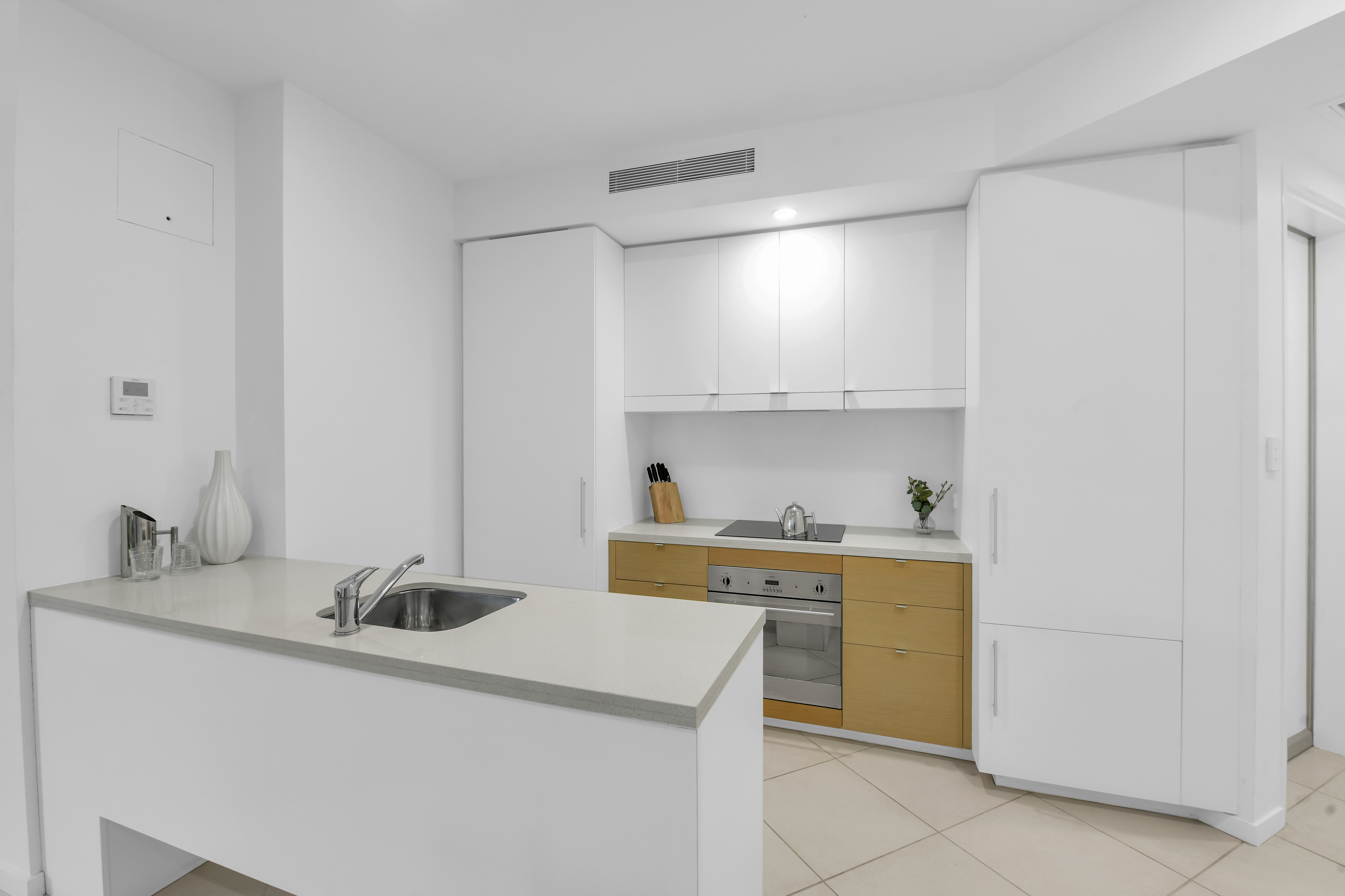 6/201 Lake St, Cairns North - Thumbnail 7