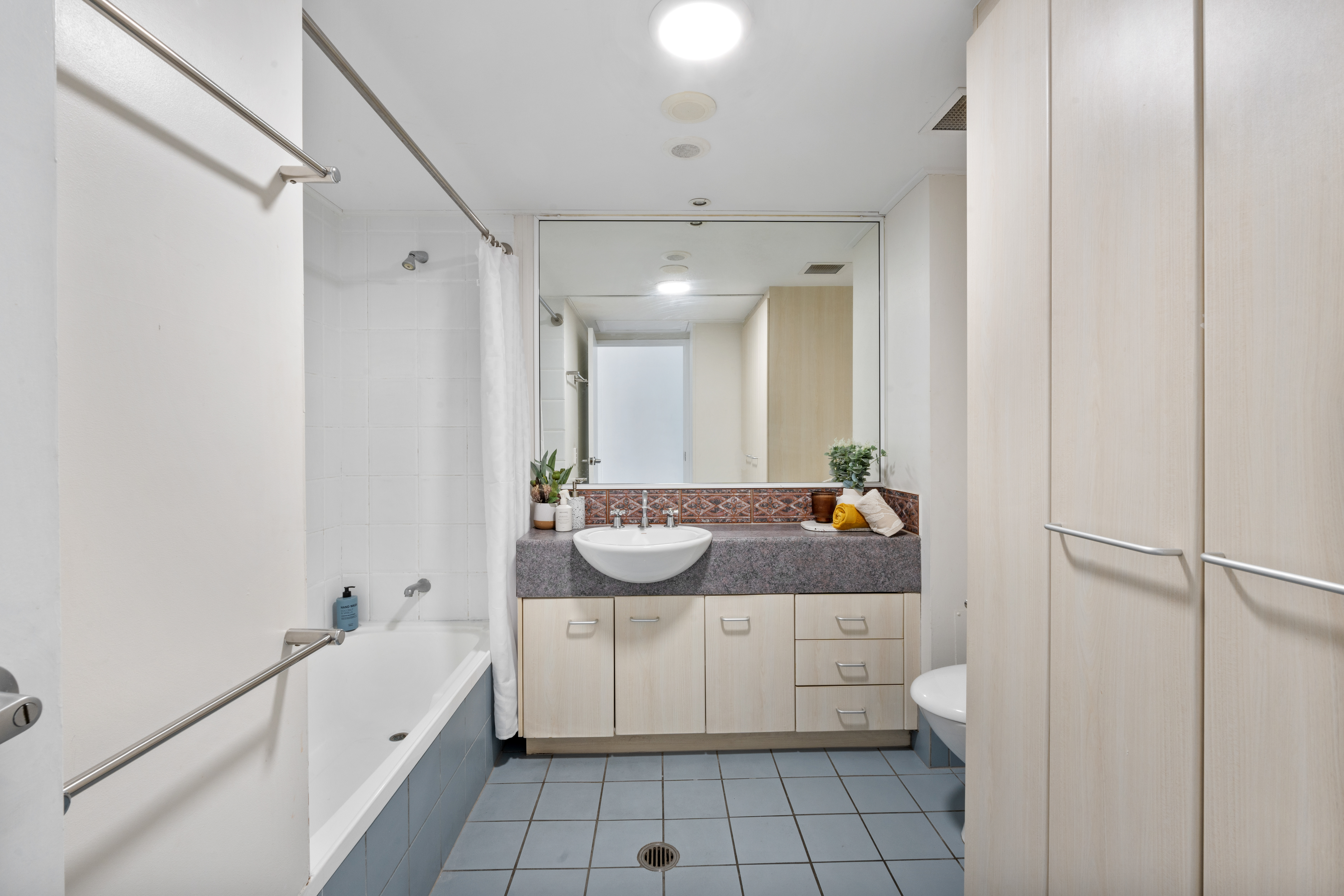 38/71-75 Lake St, Cairns City - Thumbnail 8