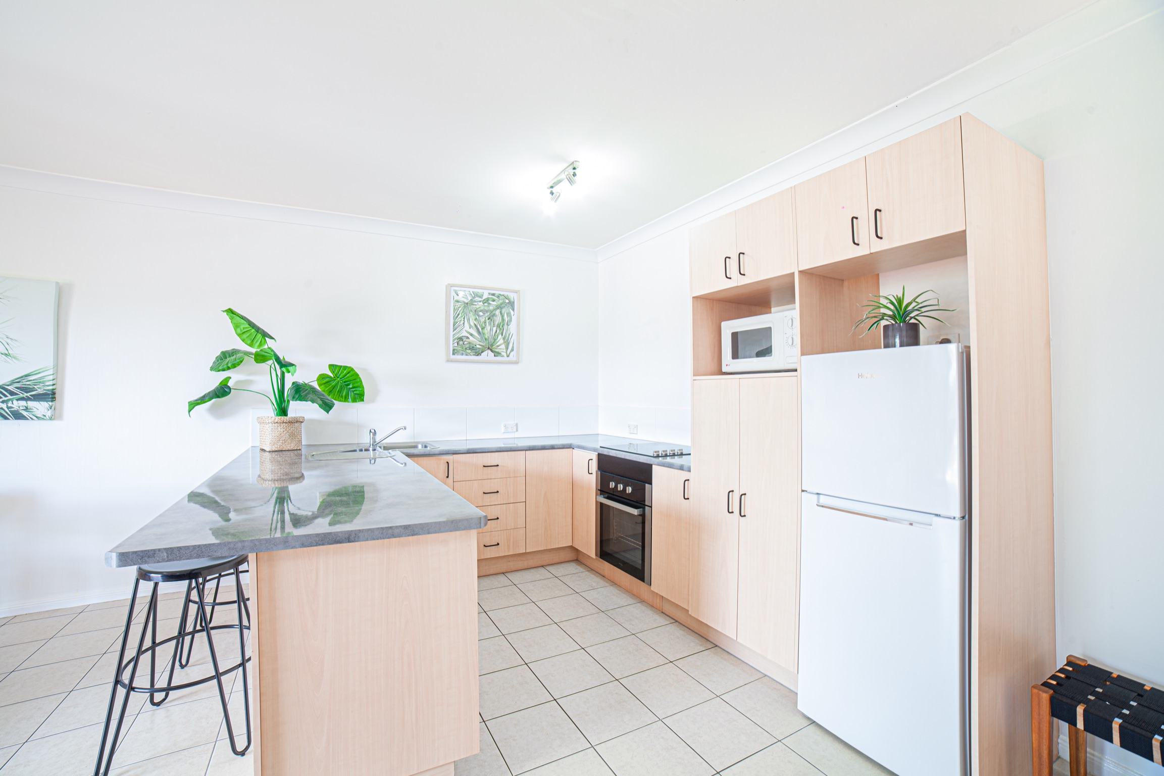 19/253-255 Lake St, Cairns North - Thumbnail 3
