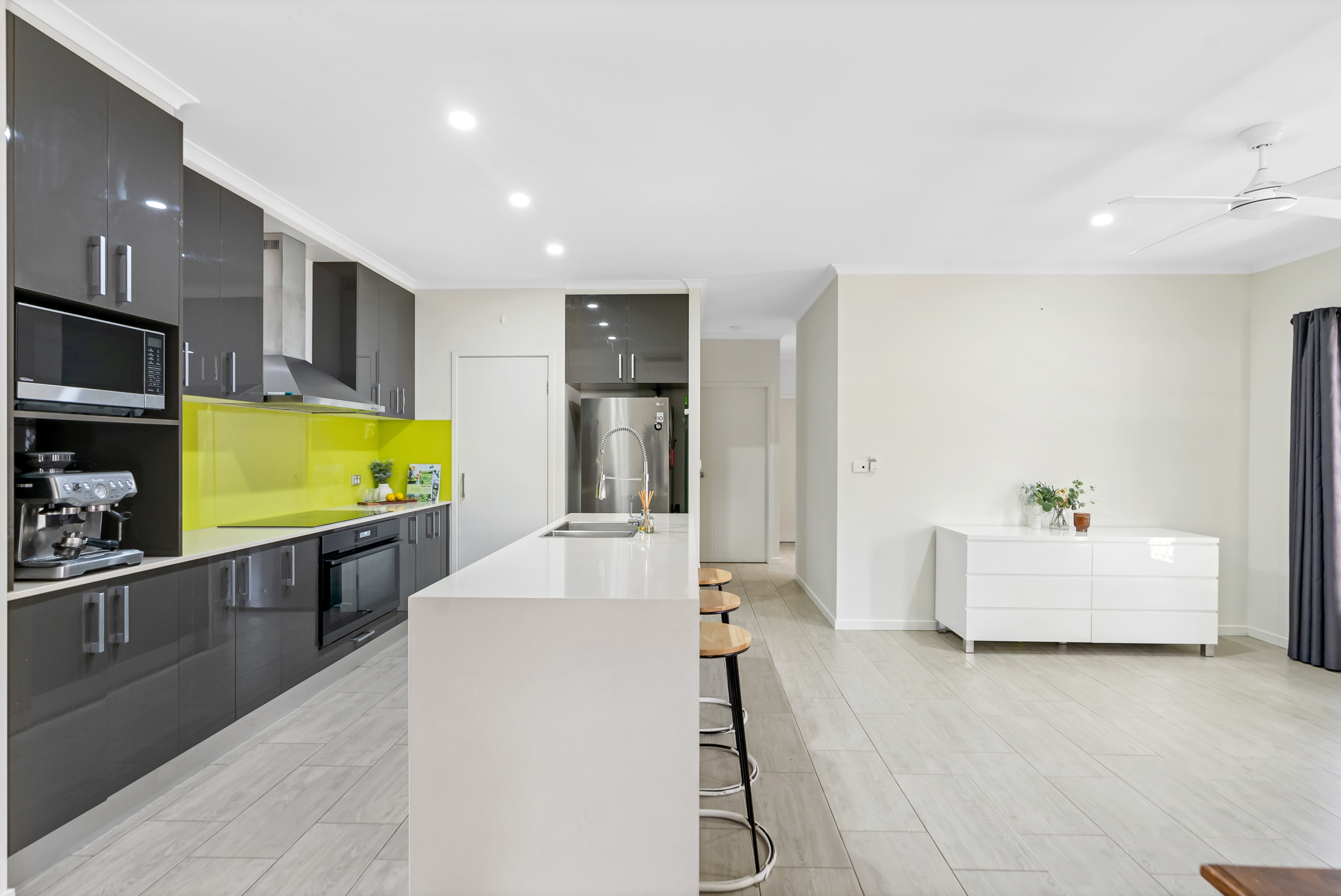 8B Wewak St, Trinity Beach - Thumbnail 3
