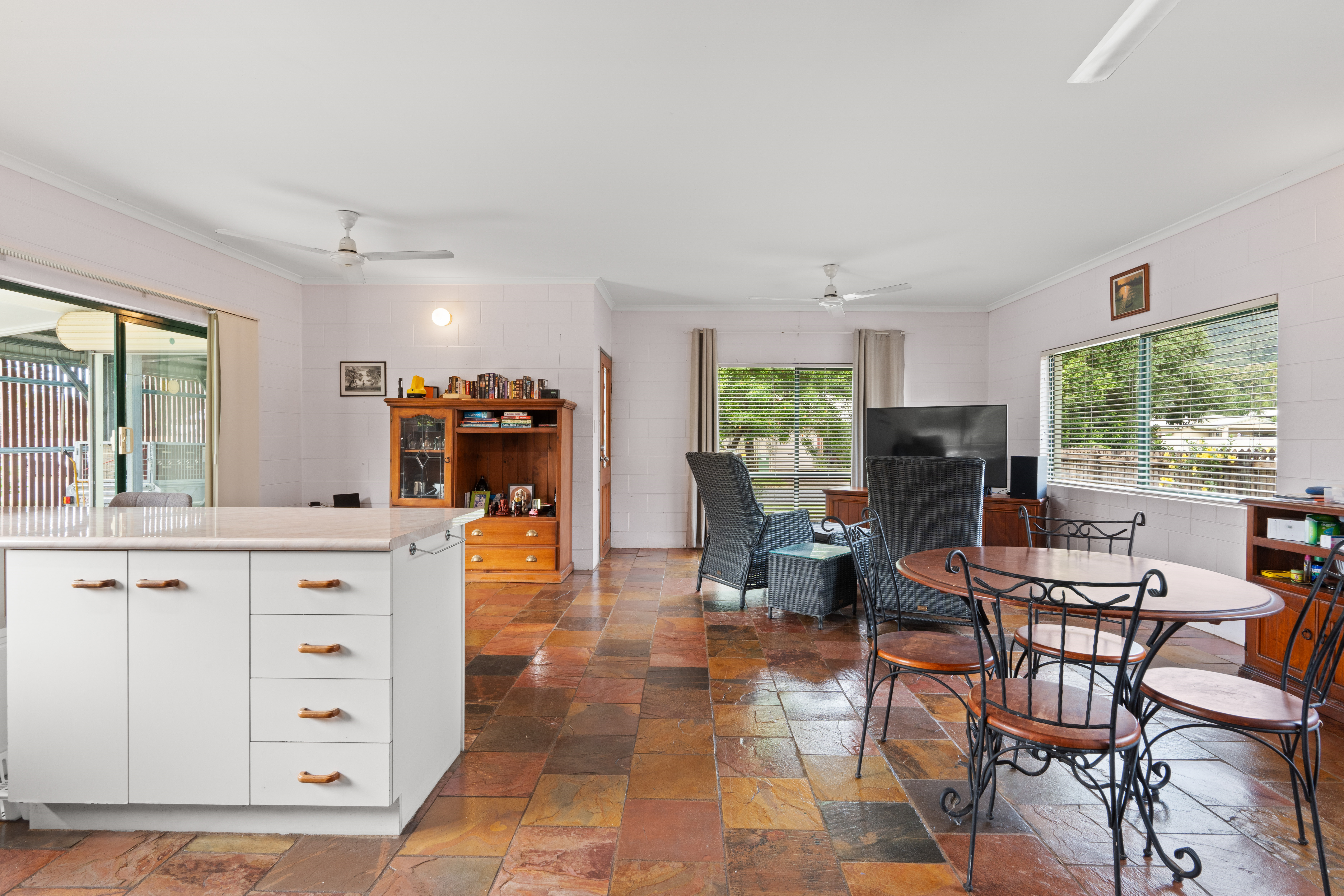 18 Mistletoe Close, Kamerunga - Thumbnail 5