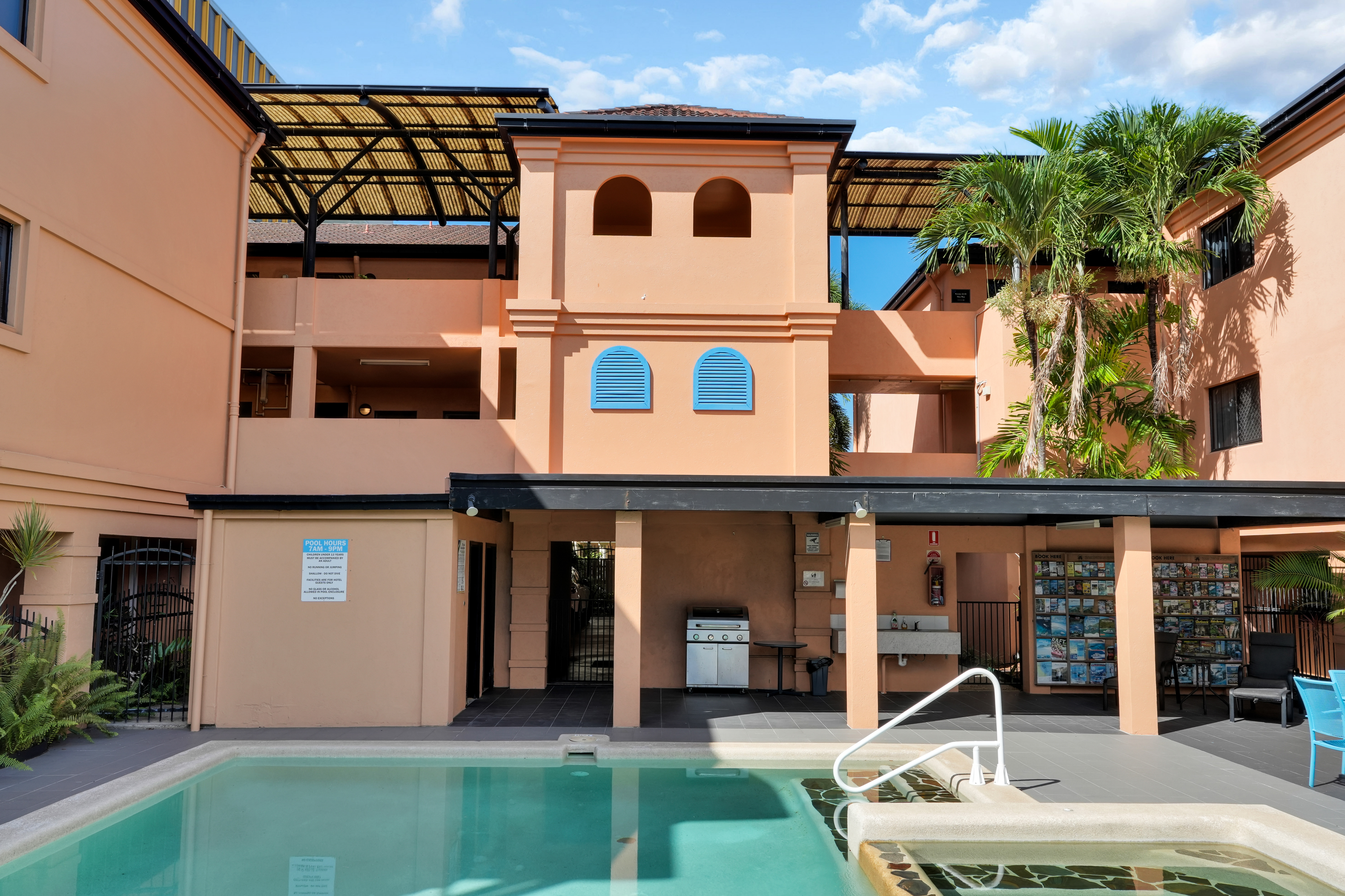 18/253-255 Lake St, Cairns North - Thumbnail 2