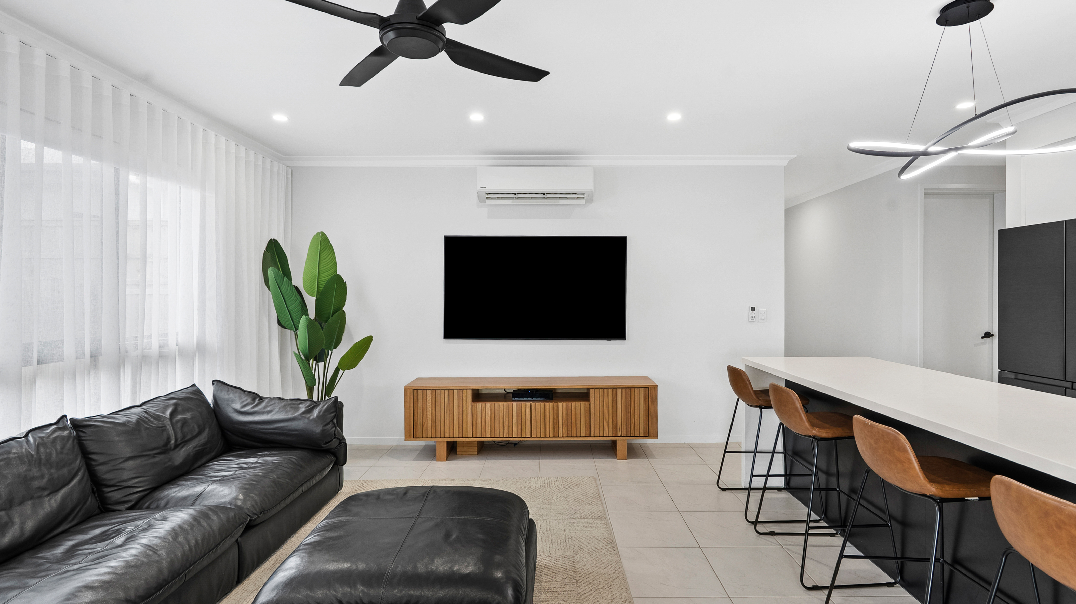 13 Backstay Place, Trinity Beach - Thumbnail 2