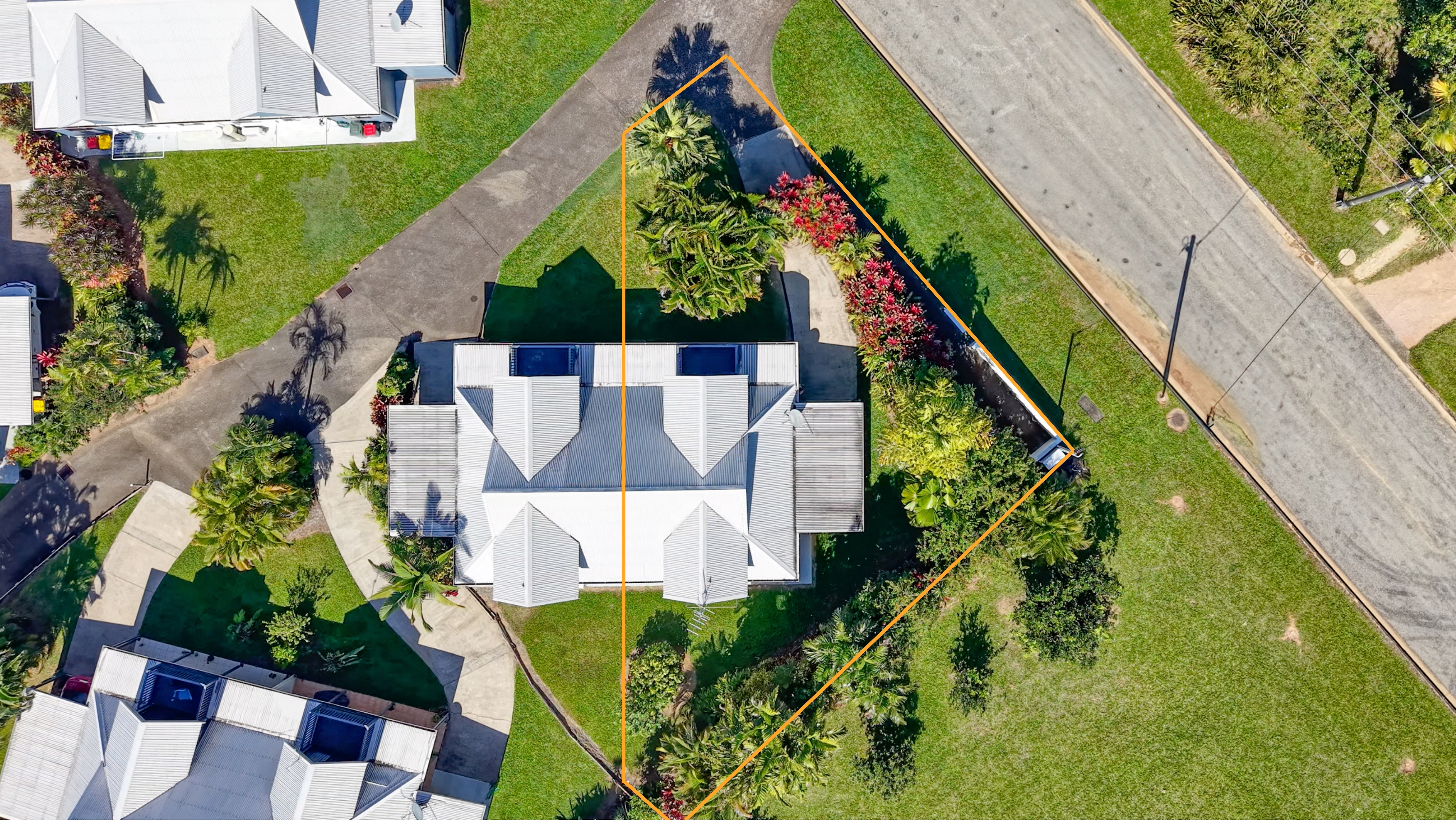 12/18-22 Giufre Crescent, Wongaling Beach - Thumbnail 2