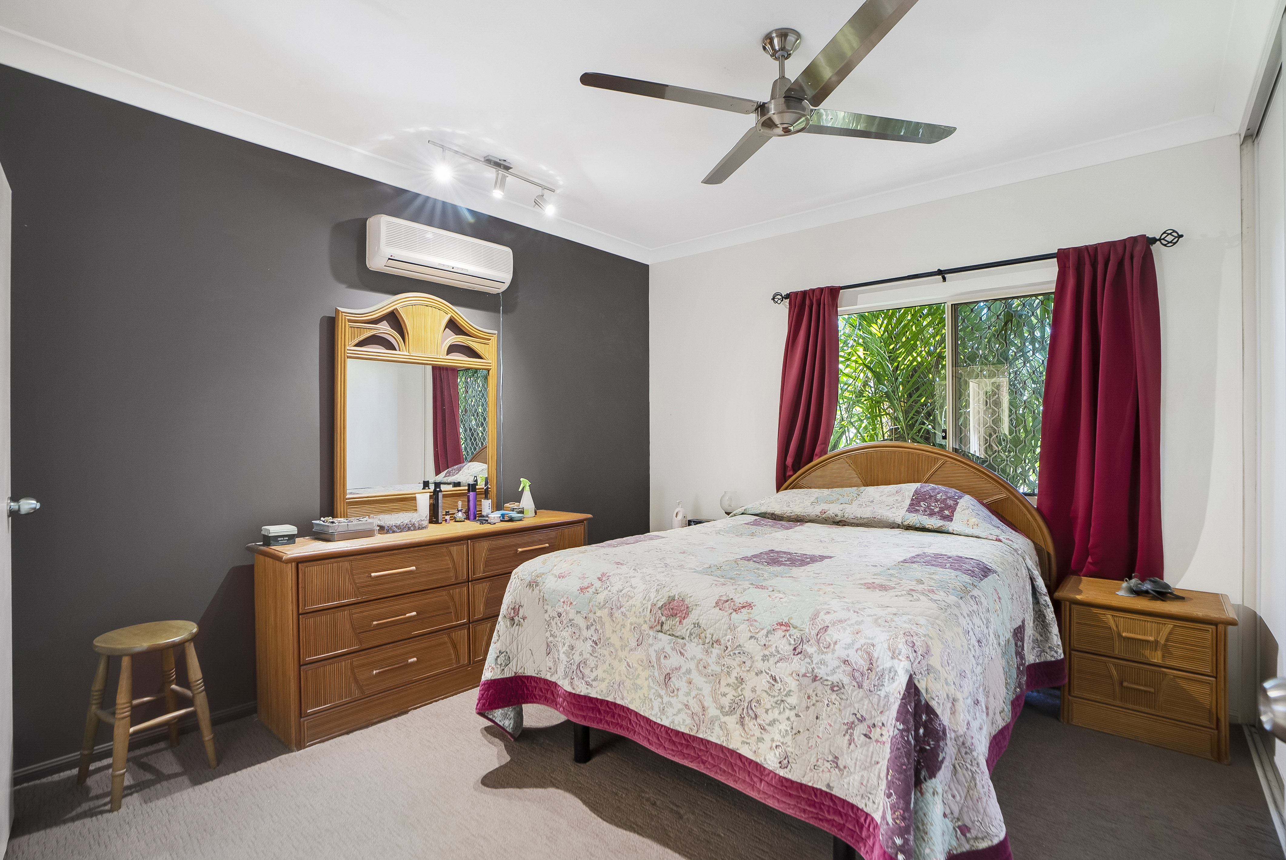 9 Yates Court, White Rock - Thumbnail 7