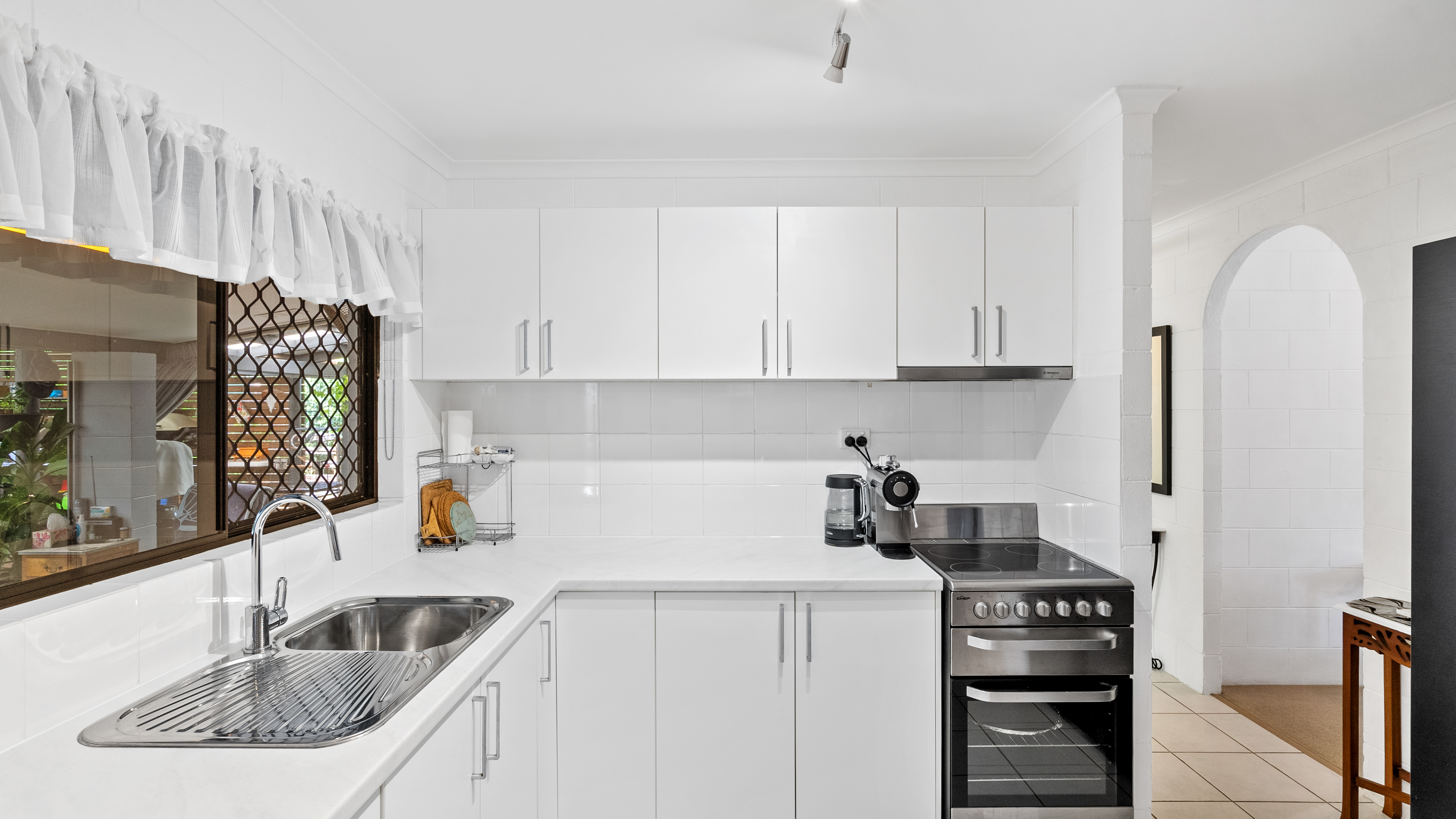3 Leslie St, Mooroobool - Thumbnail 8