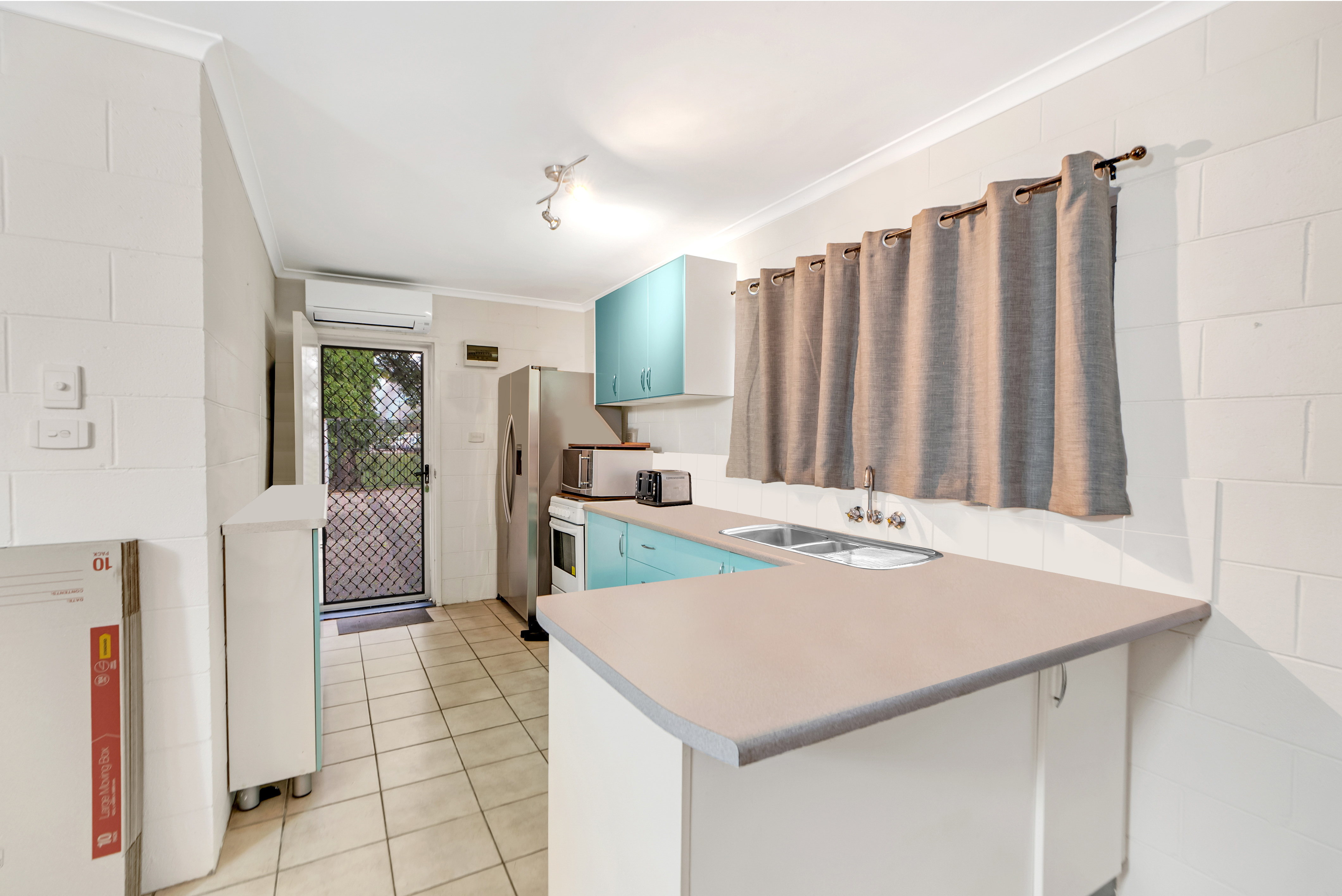 2/31 Digger Street, Cairns North - Thumbnail 3