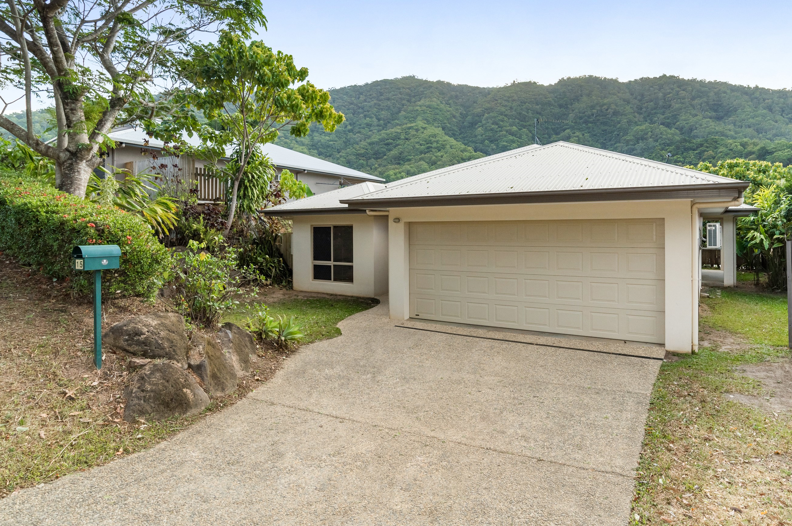 15 Ellie Banning Close, Redlynch - Thumbnail 3