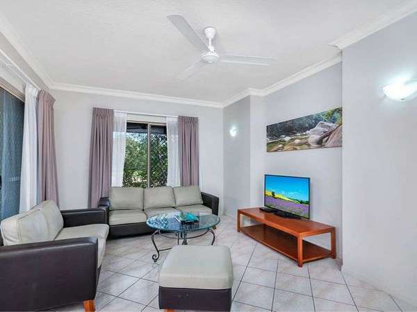 1603/2 Greenslopes Street,, Cairns North - Thumbnail 3