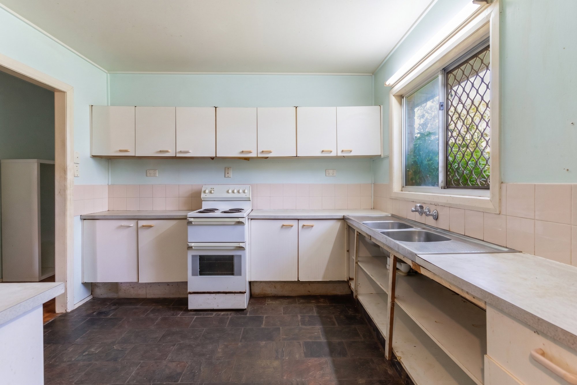 54 Wilks Street, Bungalow - Thumbnail 6
