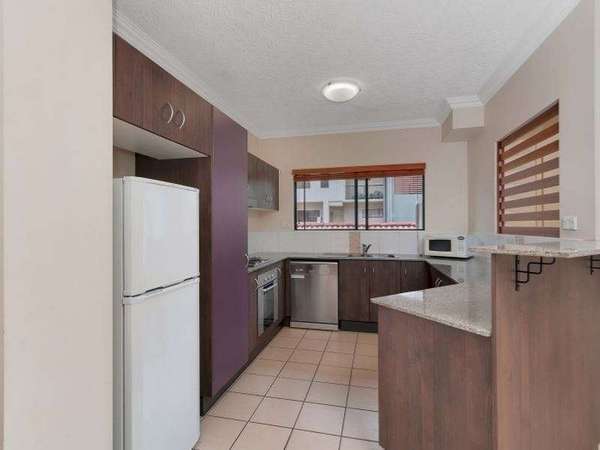 211/2 Rigg Street, Woree - Thumbnail 2