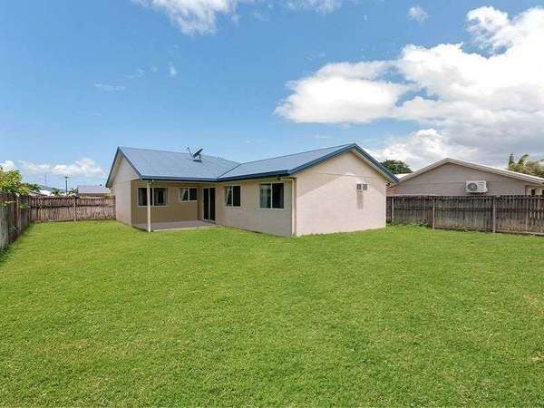 4 Sunrise Street, White Rock - Thumbnail 3