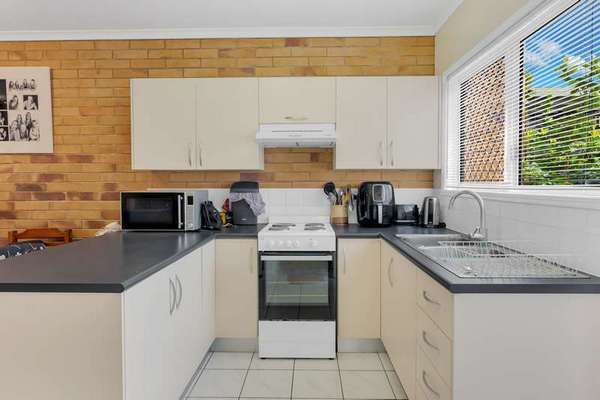 10/6 GRANTALA STREET, Manoora - Thumbnail 4