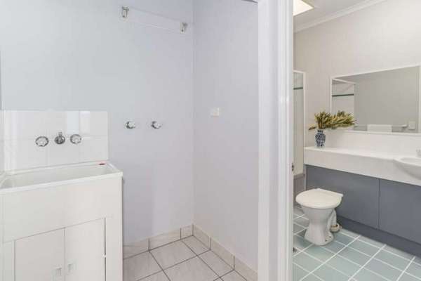 9/2 Marella Close, Manoora - Thumbnail 5