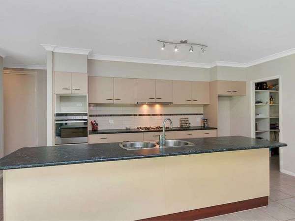91 Fitzmaurice Drive, Bentley Park - Thumbnail 2