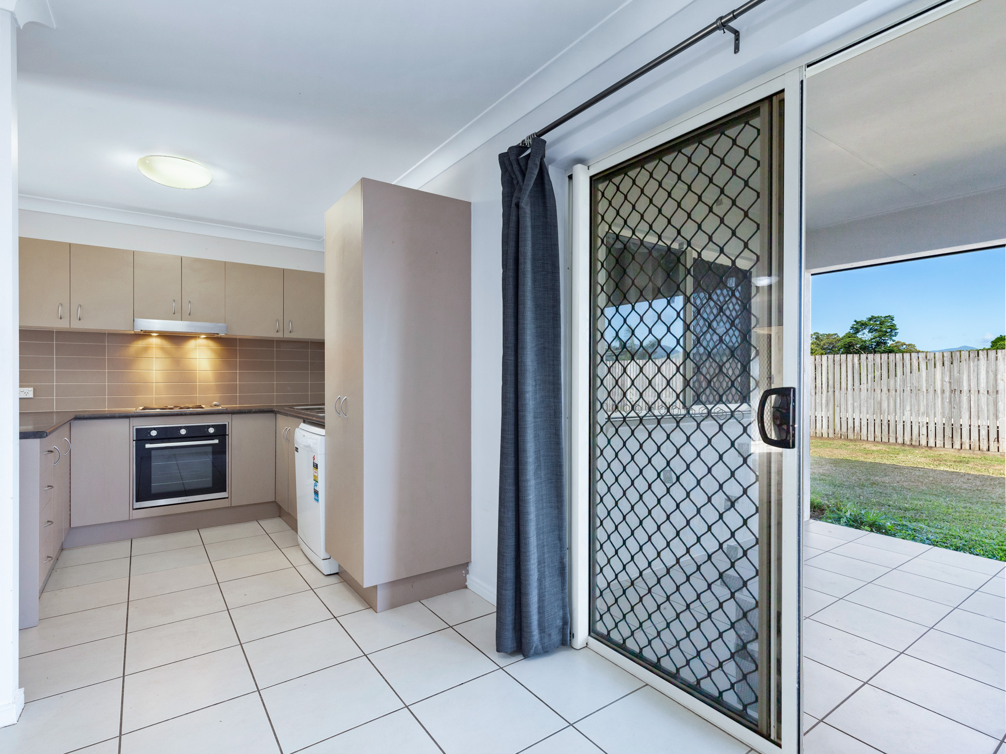 6 Neales Street, Bentley Park - Thumbnail 5