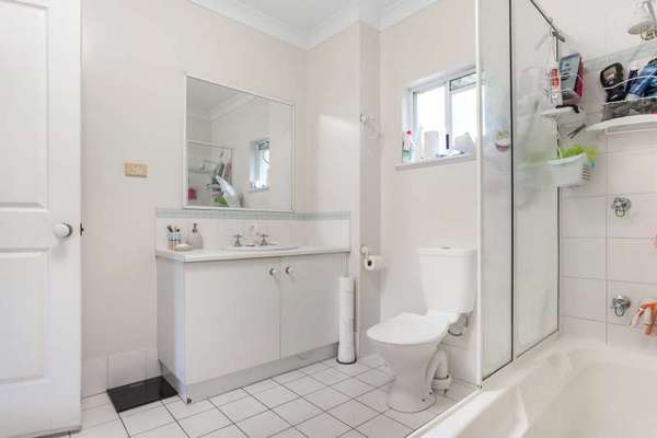 10/176 Spence Street, Bungalow - Thumbnail 4