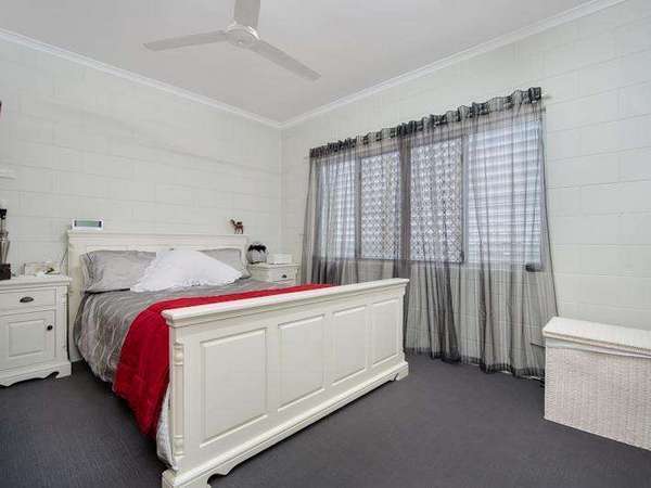 33 Dunbar, Cairns - Thumbnail 6