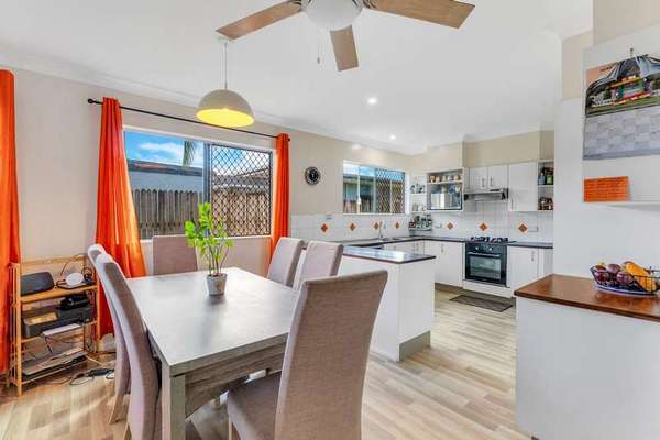 10 Coral Close, Woree - Thumbnail 2