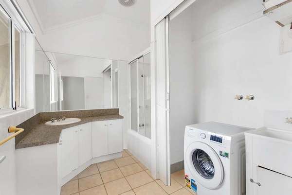 3/426 McCOOMBE STREET, Mooroobool - Thumbnail 8