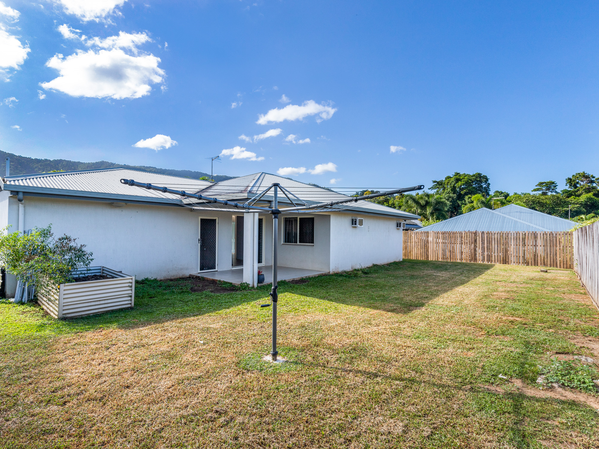 6 Neales Street, Bentley Park - Thumbnail 7