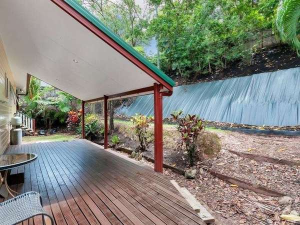 1 Powell Place, Bentley Park - Thumbnail 6