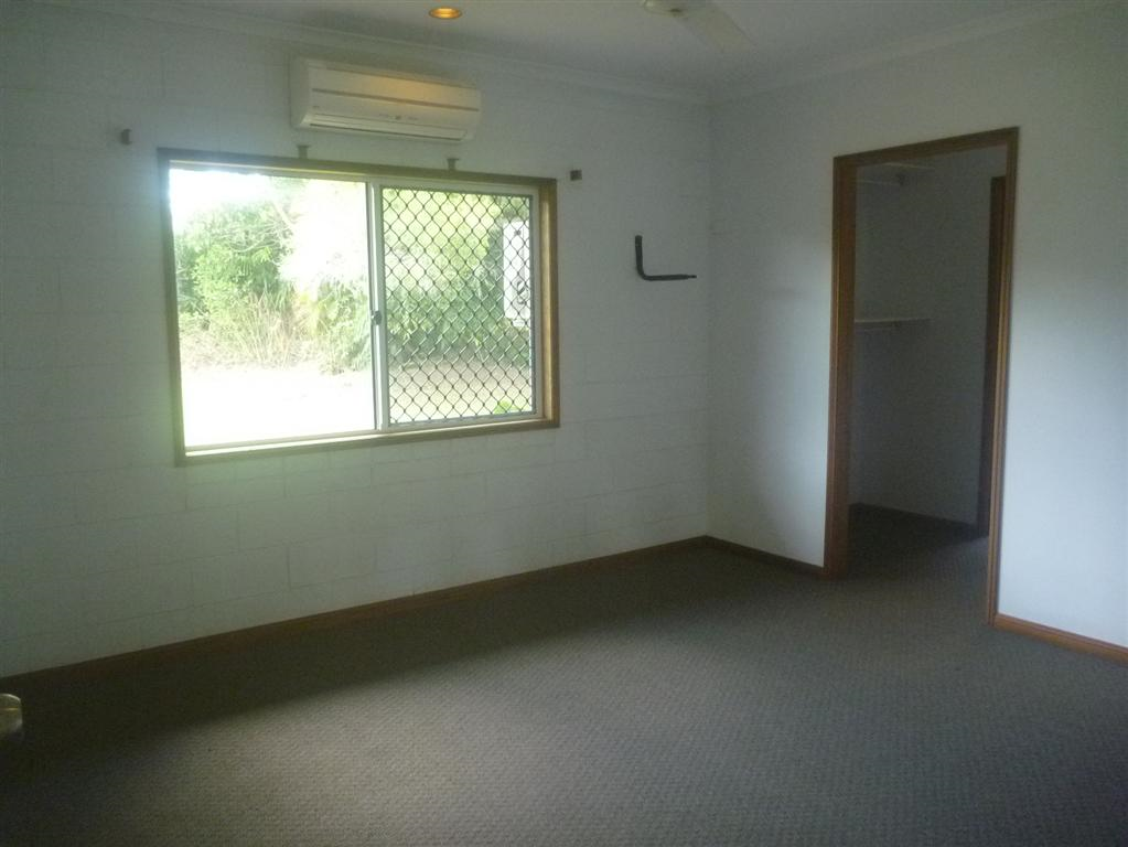 360 East Feluga Road, East Feluga - Thumbnail 8