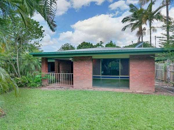 25 Pomona Avenue, Mooroobool - Thumbnail 2