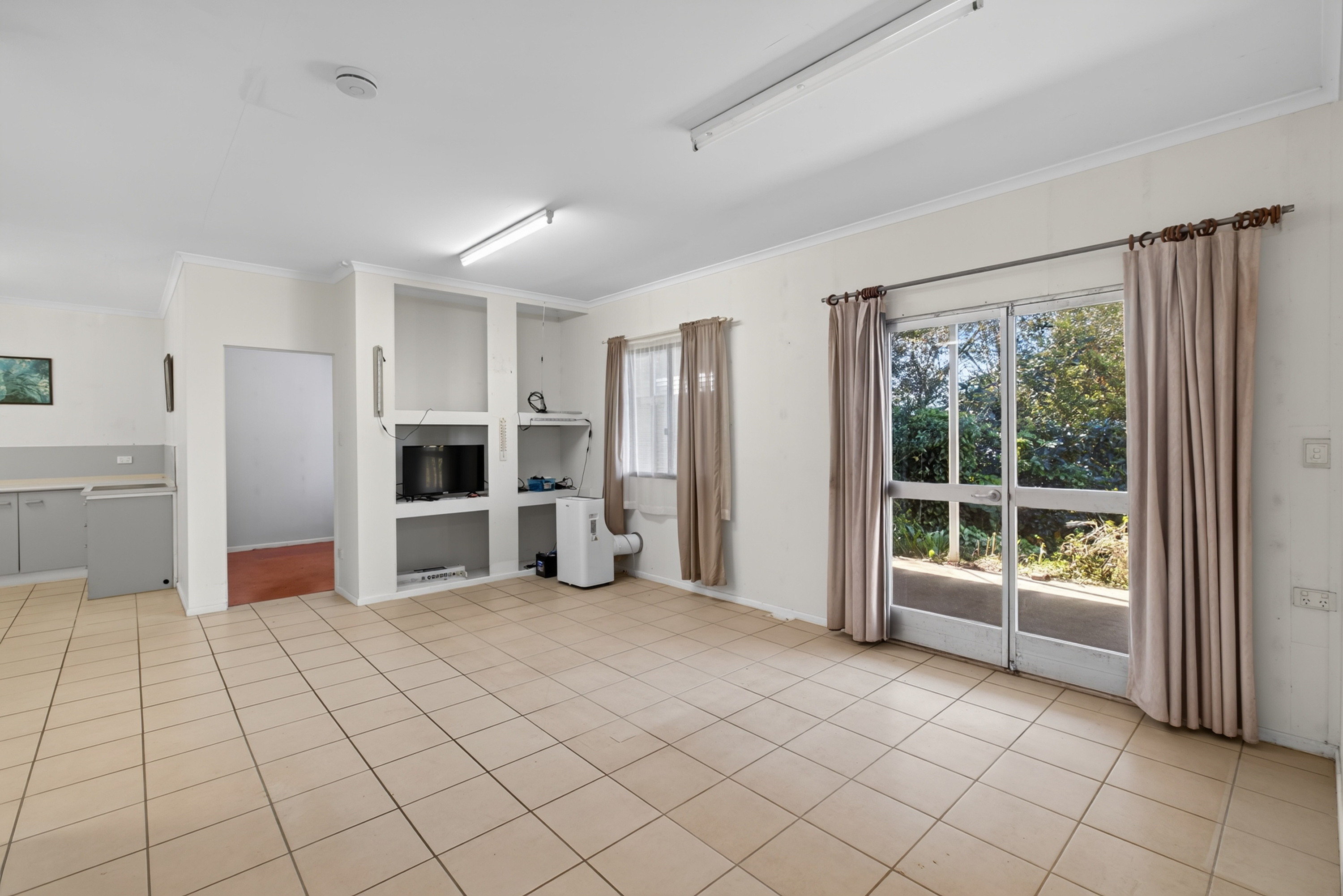 10 Blue Hills Crescent, Malanda - Thumbnail 5