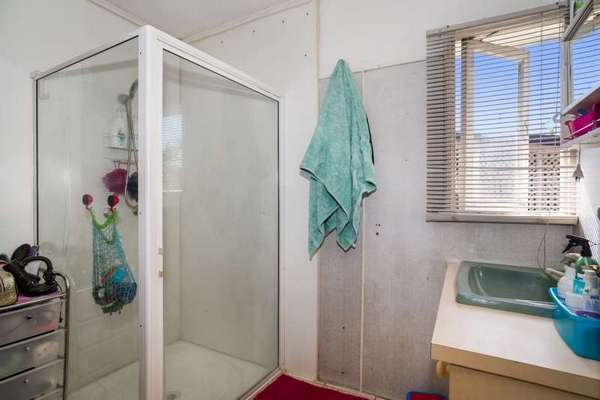 268 McCoombe Street, Westcourt - Thumbnail 5