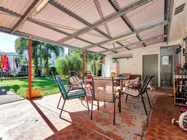 9 Bathurst Drive,, Bentley Park - Thumbnail 8