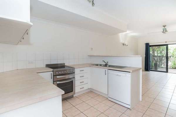 2/177-179 Kamerunga Road, Freshwater - Thumbnail 2