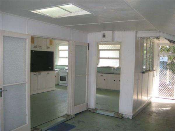4 West Street, Manunda - Thumbnail 4