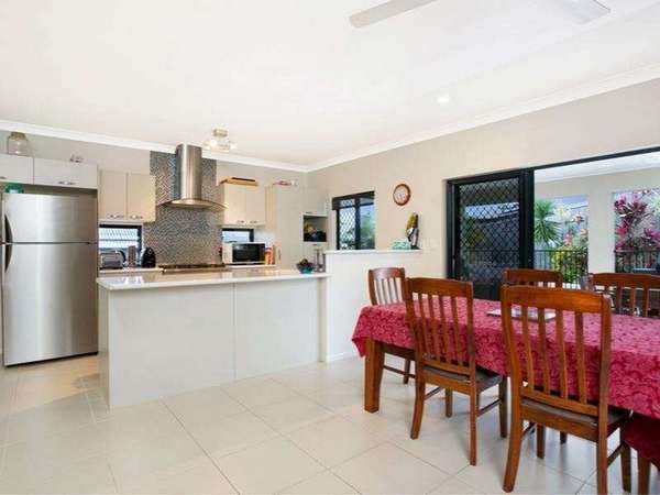 17 DENSMORE CLOSE, Bentley Park - Thumbnail 5