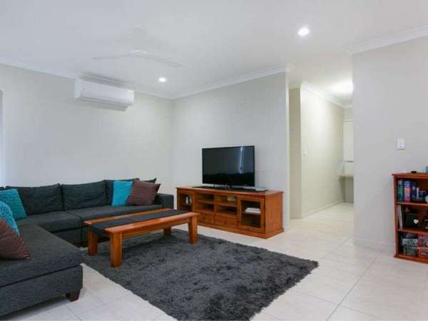 15 Laguna Ave, Redlynch - Thumbnail 6
