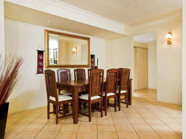 2 Greenslopes Street, Cairns North - Thumbnail 4