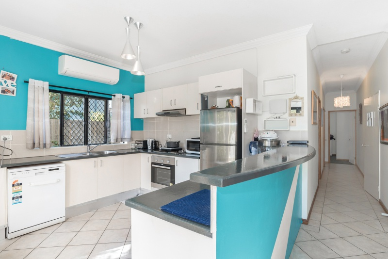 1/36 CAIRNS ST, Cairns North - Thumbnail 2
