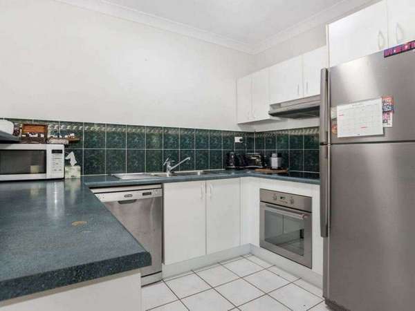1/201 Mcleod Street, Cairns North - Thumbnail 2