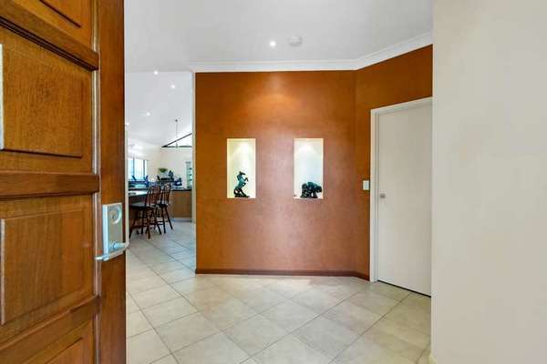32-34 Arkendeith Street, Edmonton - Thumbnail 5