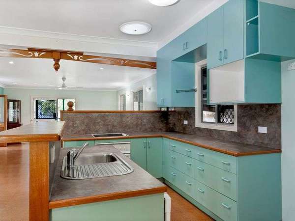 66 Cochrane Street, Mooroobool - Thumbnail 5
