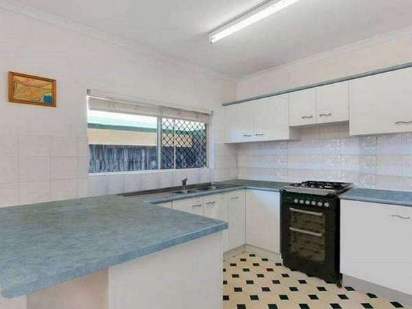16 Silky Oak Court, Mooroobool - Thumbnail 4