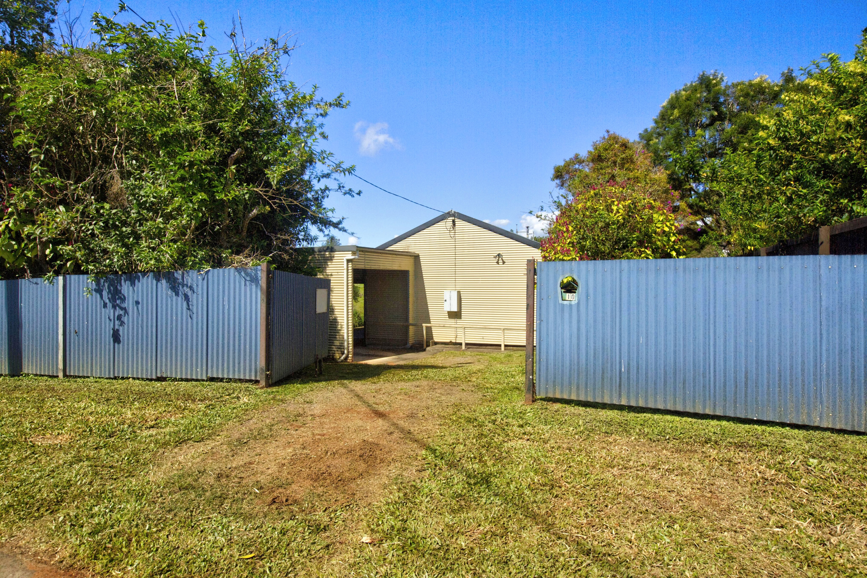10 Blue Hills Crescent, Malanda - Thumbnail 3