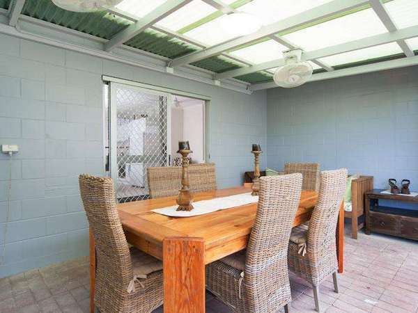 33 Dunbar, Cairns - Thumbnail 3