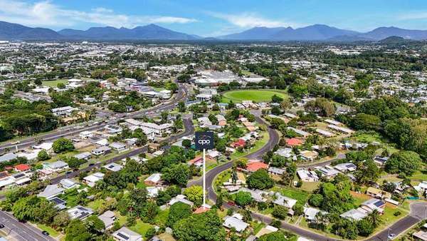 15 Rambutan Close, Manoora - Thumbnail 2