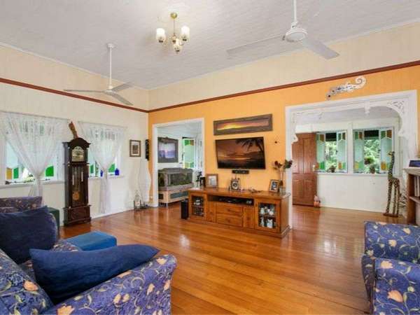 74 Enmore Street, Manoora - Thumbnail 4