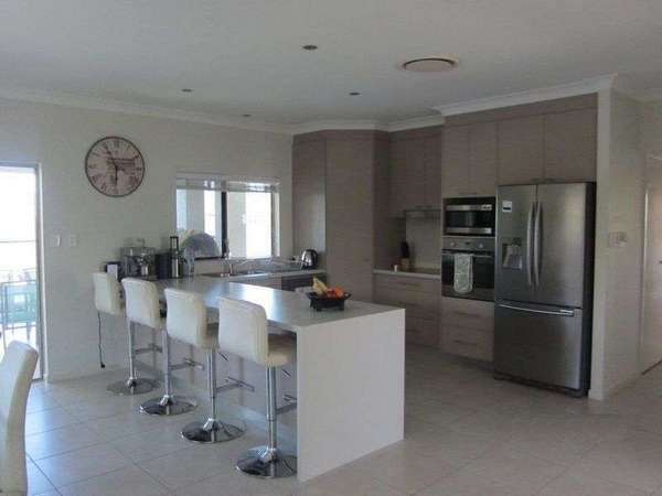 20 Goldberg Close, White Rock - Thumbnail 4