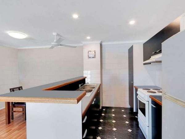 8/16 Jensen Street, Manoora - Thumbnail 2