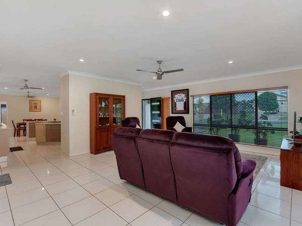18 Tin Sang Close, Edmonton - Thumbnail 2